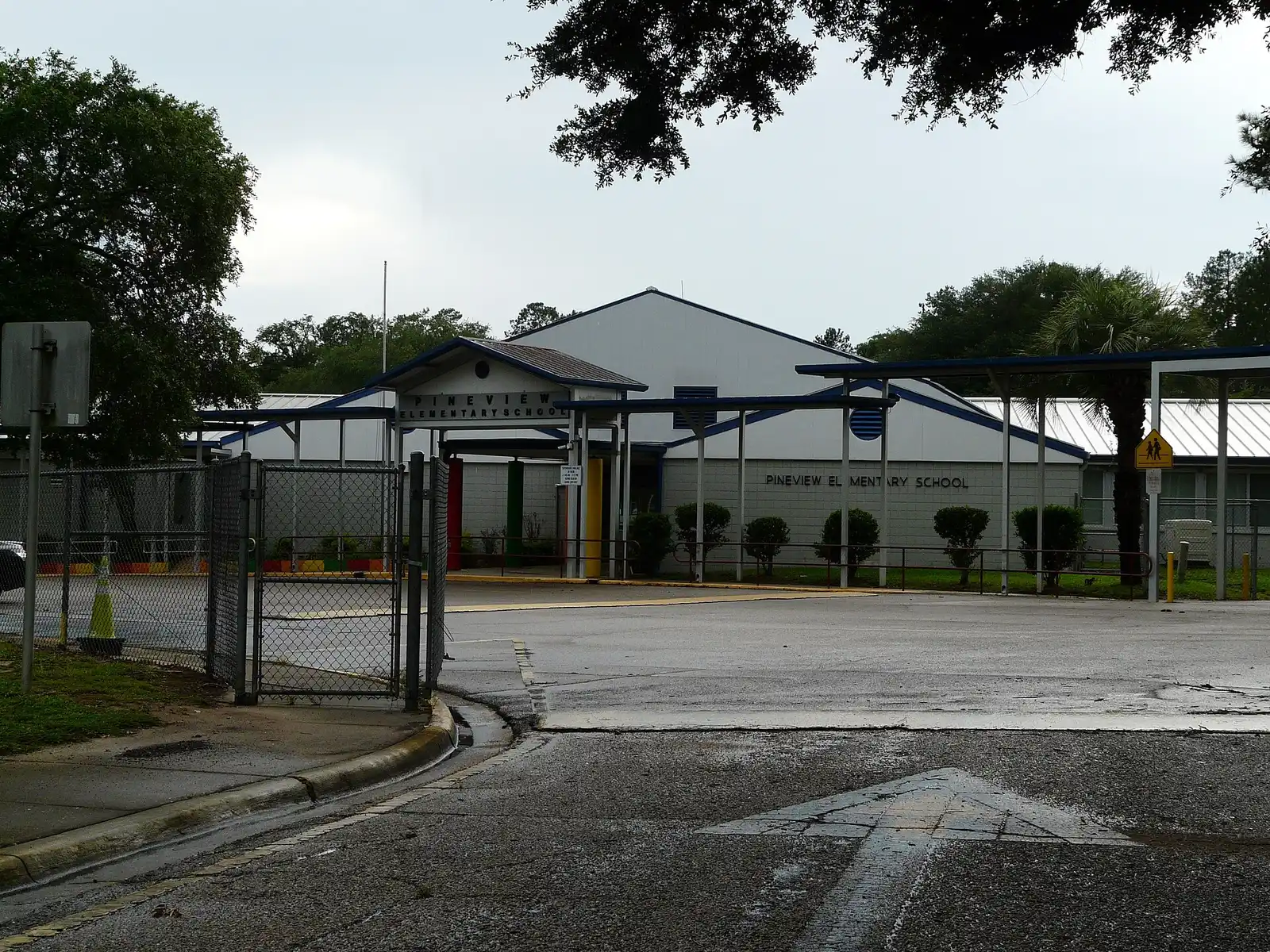 Pineview Elementary School on Lake Bradford Road in Tallahassee